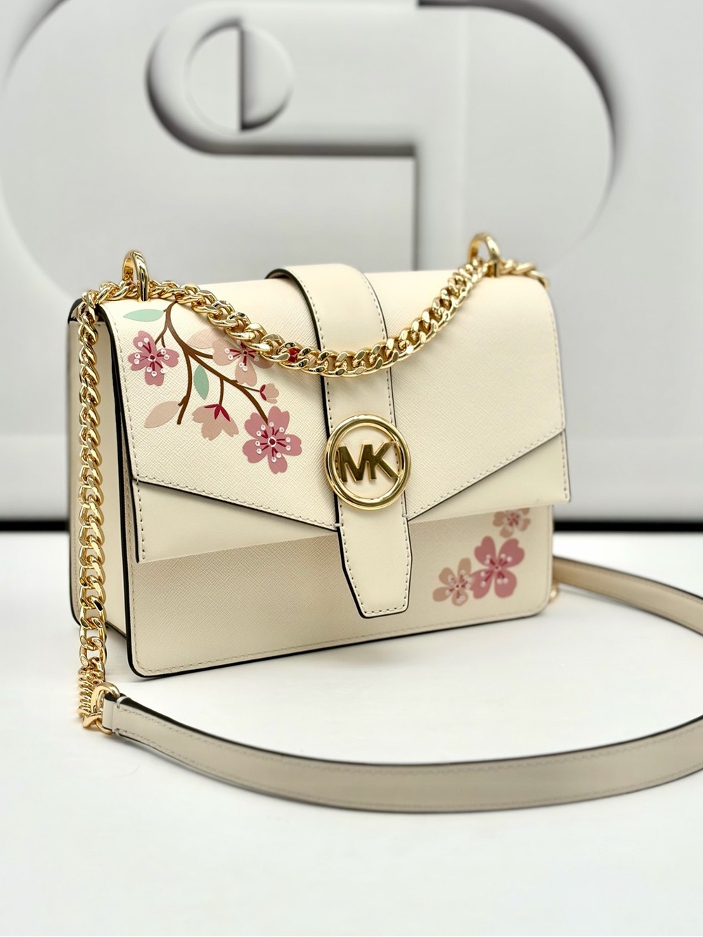 Michael Kors Greenwich Small
Floral Crossbody Shoulder Bag - Picture 1 of 12
